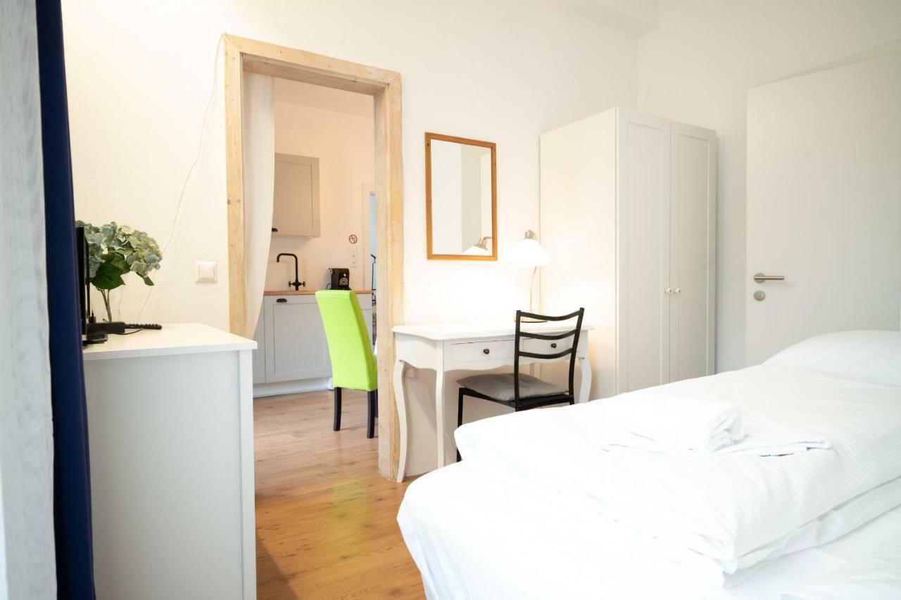 Living Eden By We Rent, Summercard Included Τσελ αμ Ζέε Εξωτερικό φωτογραφία
