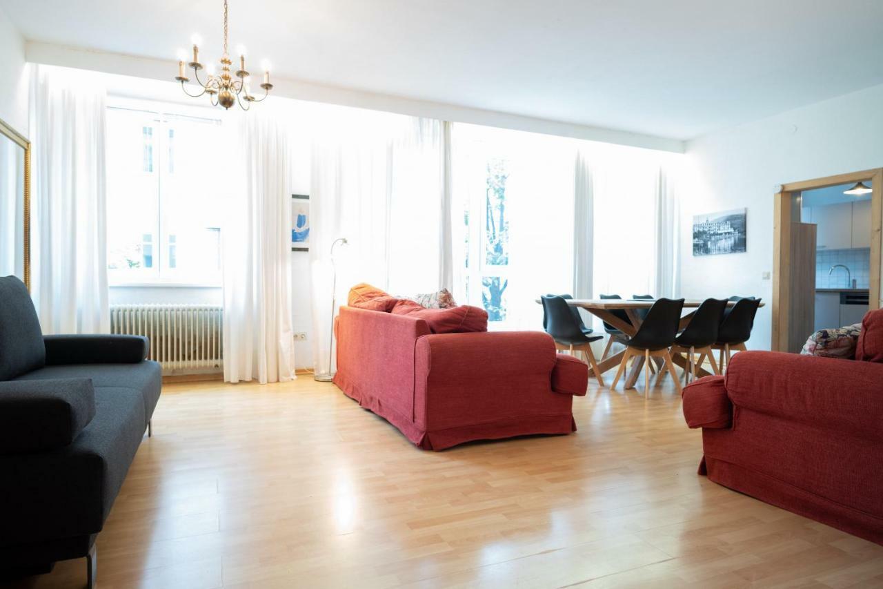 Living Eden By We Rent, Summercard Included Τσελ αμ Ζέε Εξωτερικό φωτογραφία